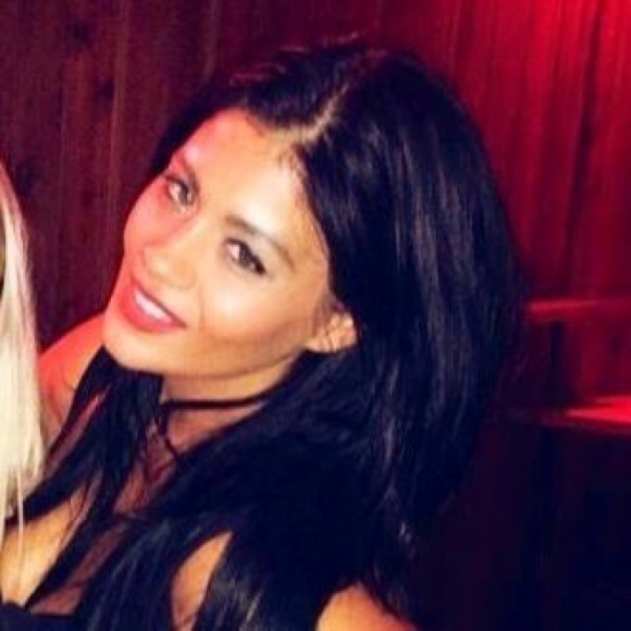 Meet your Posher, Keely - Picture 5 of 5